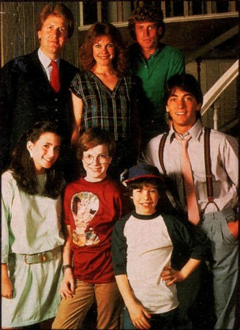 Charles in Charge Cast, Season 1: James Widdoes, Julie Cobb, Willie ...