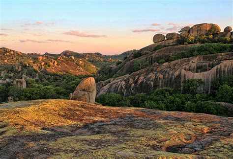 African Safari articles - Exploring the hidden gems of Zimbabwe