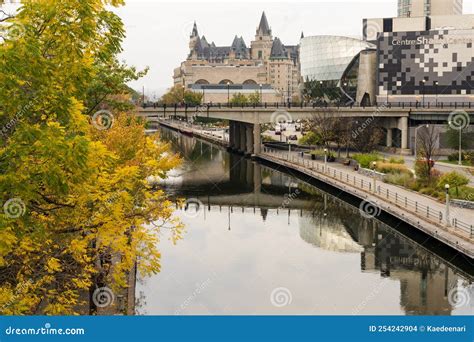 Fall Foliage in Ottawa, Ontario, Canada. Rideau Canal Pathway Autumn Leaves Scenery. Editorial ...