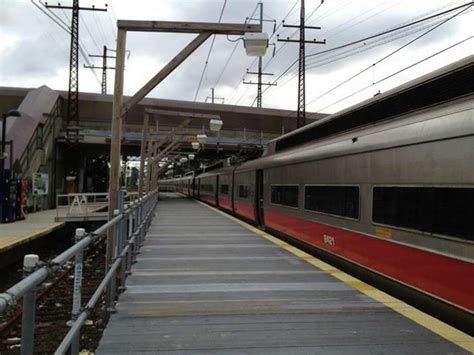 Metro North returns Waterbury Line transfer point to Bridgeport - NewsTimes