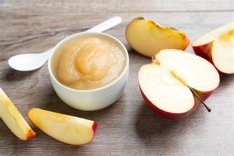 9 Easy Steps To Make Apple Puree For Babies