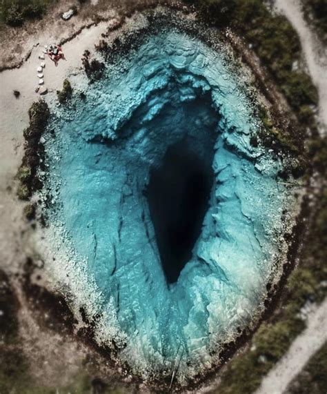 Earth’s vagina : r/dontputyourdickinthat