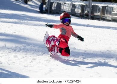 321 Mount hood ski season Images, Stock Photos & Vectors | Shutterstock