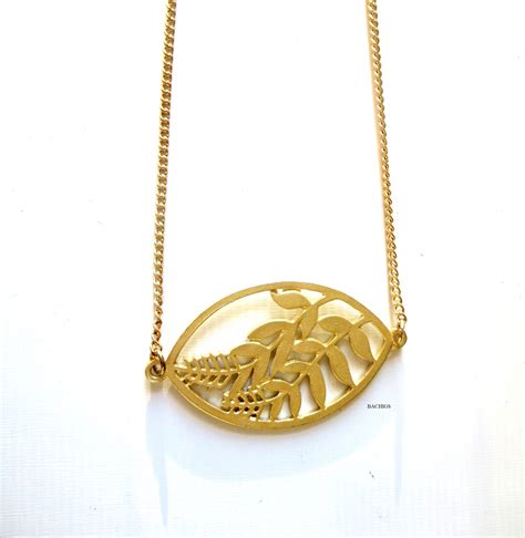 Gold leaf necklace fashion jewelry