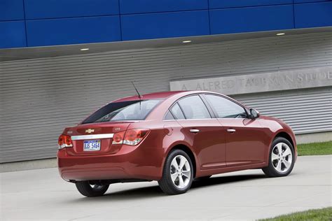 Chevrolet Cruze technical specifications and fuel economy