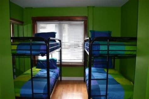 Wrigley Hostel, Hostel in Chicago · HostelsClub