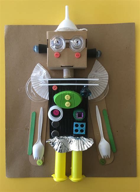 preschool build a robot out of recyclables - Google Search | Recycled material art, Recycled ...