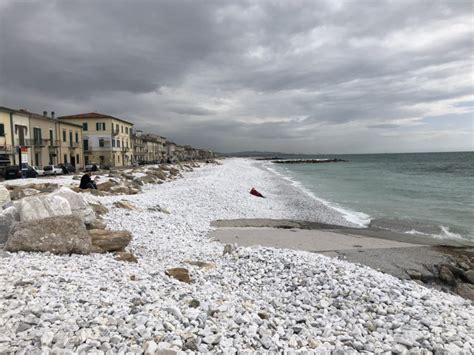 Visiting the Leaning Tower of Pisa and Marina di Pisa beach - JaclyTravel