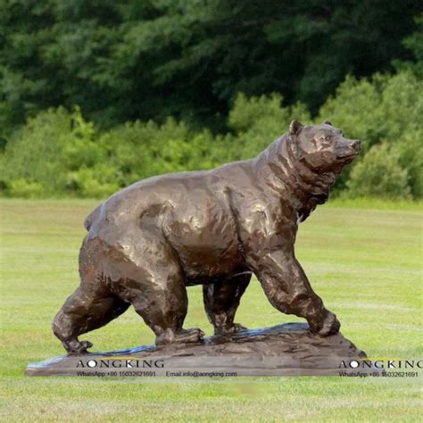 Large Life-Size Bronze Walking Quitely Outdoor Bear Lawn Statue