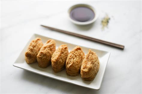 Inari Sushi Recipe (Inarizushi: Tofu Skin & Rice) - Hungry Huy