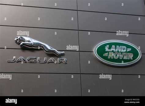 Jaguar Land Rover Logo