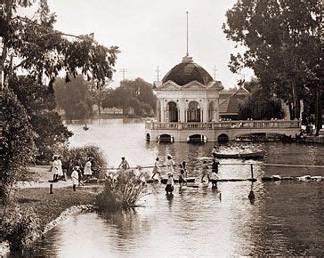 Gazebo in Echo Park (Photo) | Echo park lake, Los angeles parks ...