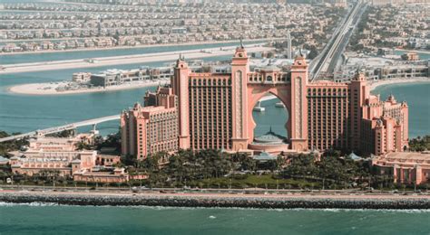 Dubai Atlantis Aquaventure Tickets and Visits - Hellotickets