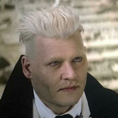 Johnny Depp as Gellert Grindelwald in Fantastic Beasts and Where to Find Them Johnny Depp Fans ...