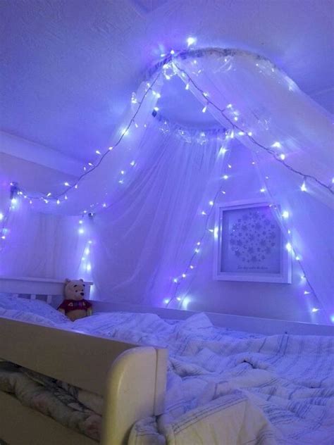 30 Beautiful DIY Bedroom Fairy Lights (12) | Dream rooms, Girl bedroom decor, Led lighting bedroom