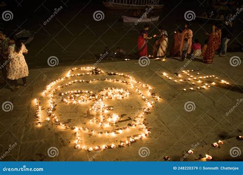 Dev Diwali Decorating at Varanasi Ganga Ghat Editorial Stock Image ...