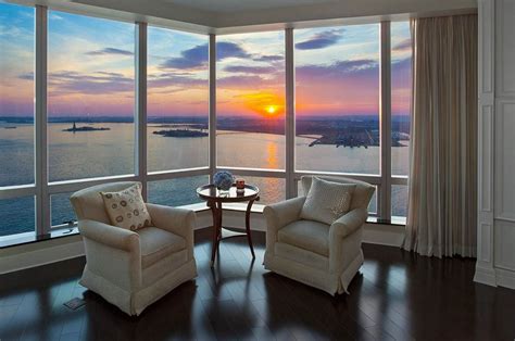 New York City Penthouse Apartments: Sweeping Views and High Style with Premium Amenities