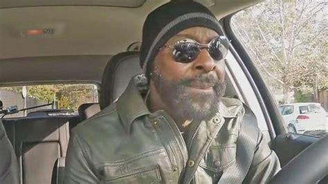 Super Bowl 50: NFL Legend Jerry Rice Goes Undercover as a Lyft Driver ...