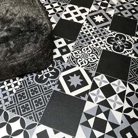 Victorian Tile Effect Sheet Vinyl Flooring Black, Grey & White ...