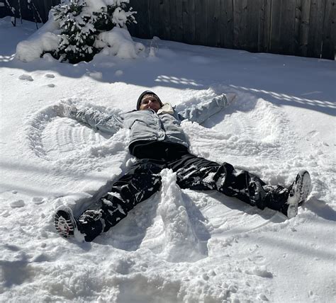 Make Snow Angels to Keep Kids Warm – Bay Ward Bulletin