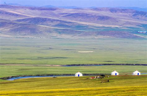 The Hulunbuir Grasslands | China & Asia Cultural Travel