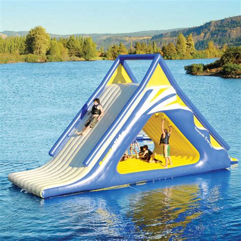 China Giant Inflatable Floating Water Slide for Summer - China ...