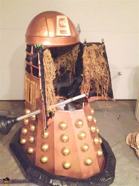 Doctor Who Dalek Costume DIY - Photo 10/10