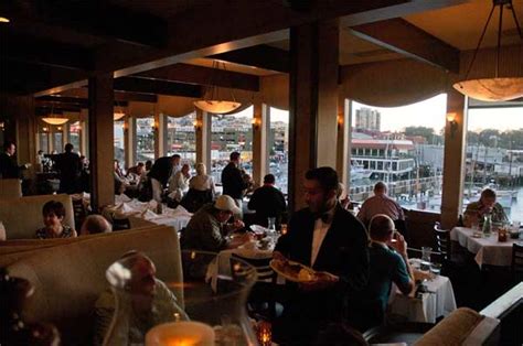 Alioto’s – Fisherman’s Wharf – San Francisco | Urban Dining Guide