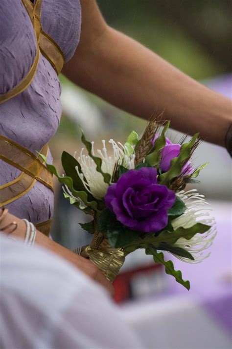 The most inexpensive bouquet..plastic flowers!And it looks beautiful!!!!