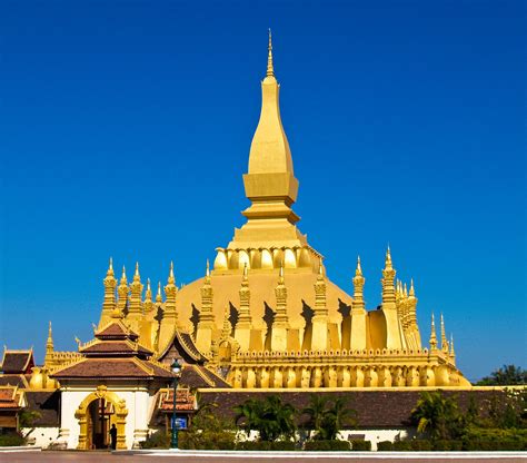 Phra That Luang stupa in Vientiane, Laos | Phra That Luang i… | Flickr