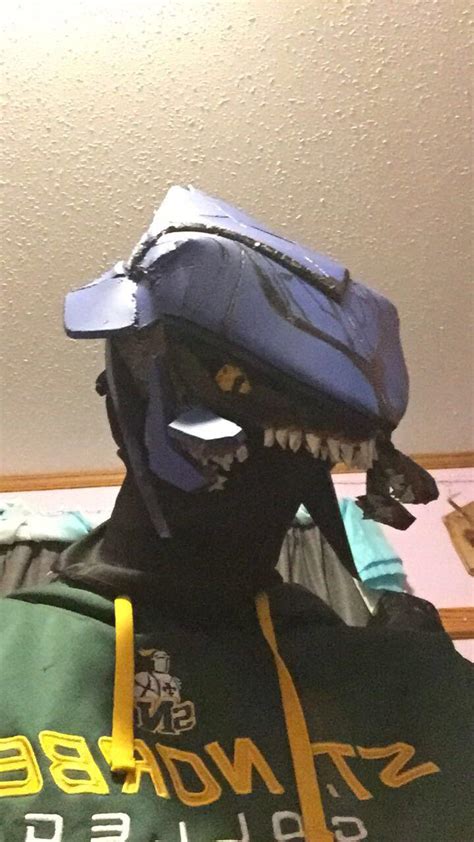 Almost done with my Elite cosplay head/helmet : r/halo