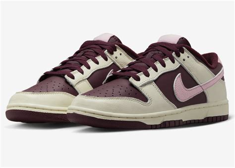 Nike Dunks Valentines Day Shoes 2024 - Lari Sharia