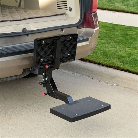 Innovative HitchSTEP Makes Dog Loading & Unloading Easy