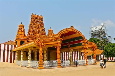 Nallur Kandaswamy Temple (Nallur Kovil) | Attractions in Sri lanka