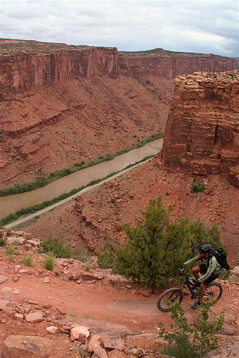 The Porcupine Rim Trail in Moab Utah