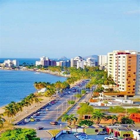 Boulevard de Lechería municipio turístico licenciado Diego Bautista Urbaneja estado Anzoátegui ...