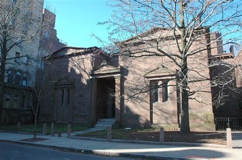 Skull and Bones Tomb – New Haven, Connecticut - Atlas Obscura