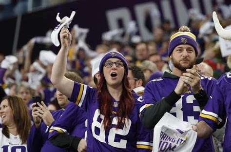 Apple Watch was worried about Vikings fans during comeback over Saints - syracuse.com