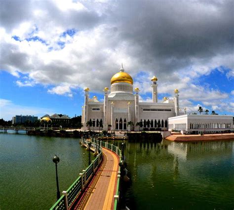 Photos of Brunei: Images and photos