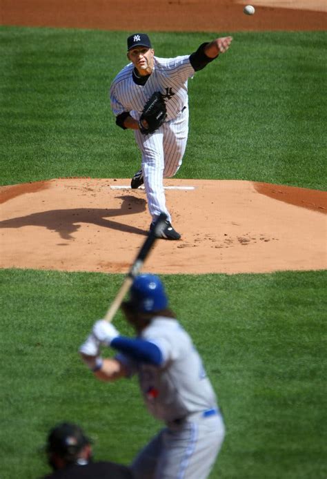 Early Polls Point to Andy Pettitte as Yankees’ Go-to Pitcher - The New York Times