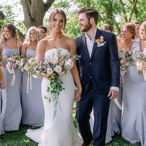 This Couple's Casual Chic Wedding Took Place on a Restored Flower Farm! - Green Wedding Shoes