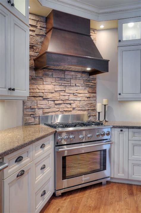 Stone backsplash ideas – make a statement in your kitchen interior