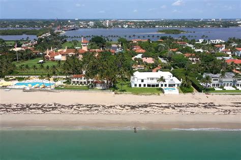 Donald Trump lists Palm Beach mansion for $49 million