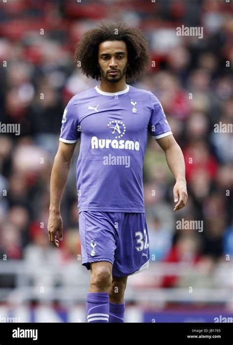 BENOIT ASSOU-EKOTTO TOTTENHAM HOTSPUR FC STADIUM OF LIGHT SUNDERLAND ...