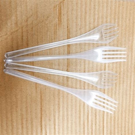 Disposable Plastic Fork at Rs 30/packet | Disposable Plastic Fork in Ludhiana | ID: 2850833662412