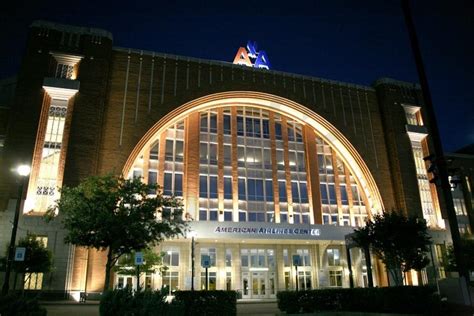 Dallas Mavericks Suite Rentals | American Airlines Center