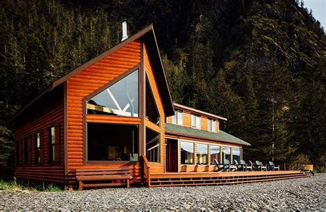 Kenai Fjords Wilderness Lodge: A Secluded Fox Island Getaway