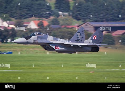 Mig29 nato hi-res stock photography and images - Alamy