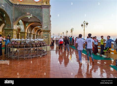 Mandalay hill pagoda hi-res stock photography and images - Alamy