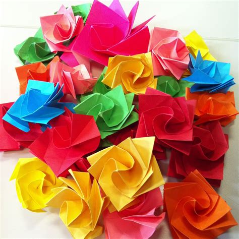 origami flowers | Origami flowers, Basic origami, Dollar origami